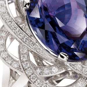 Détail de la bague Fleur de Vincent Royé